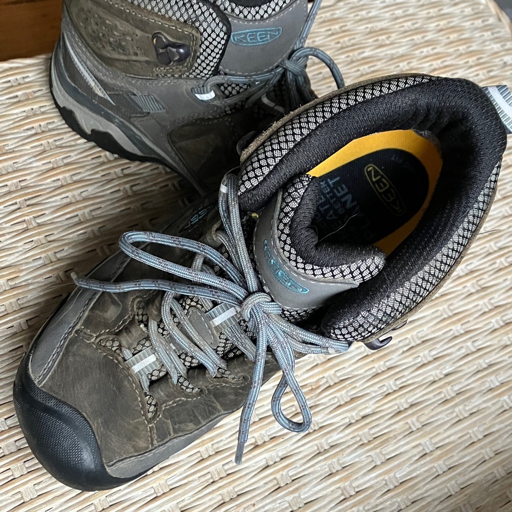 The Best Keen Women's Hiking Boots